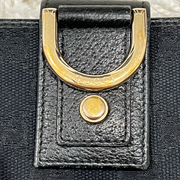 Gucci Abbey Monogram Wallet - Picture 7 of 9